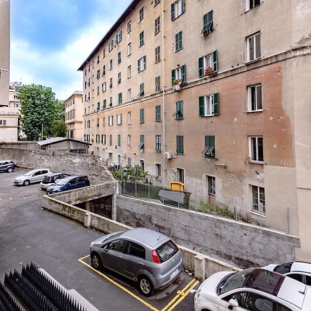 Dolce Casa Di Sve Vicino La Stazione Apartment Genoa Bagian luar foto