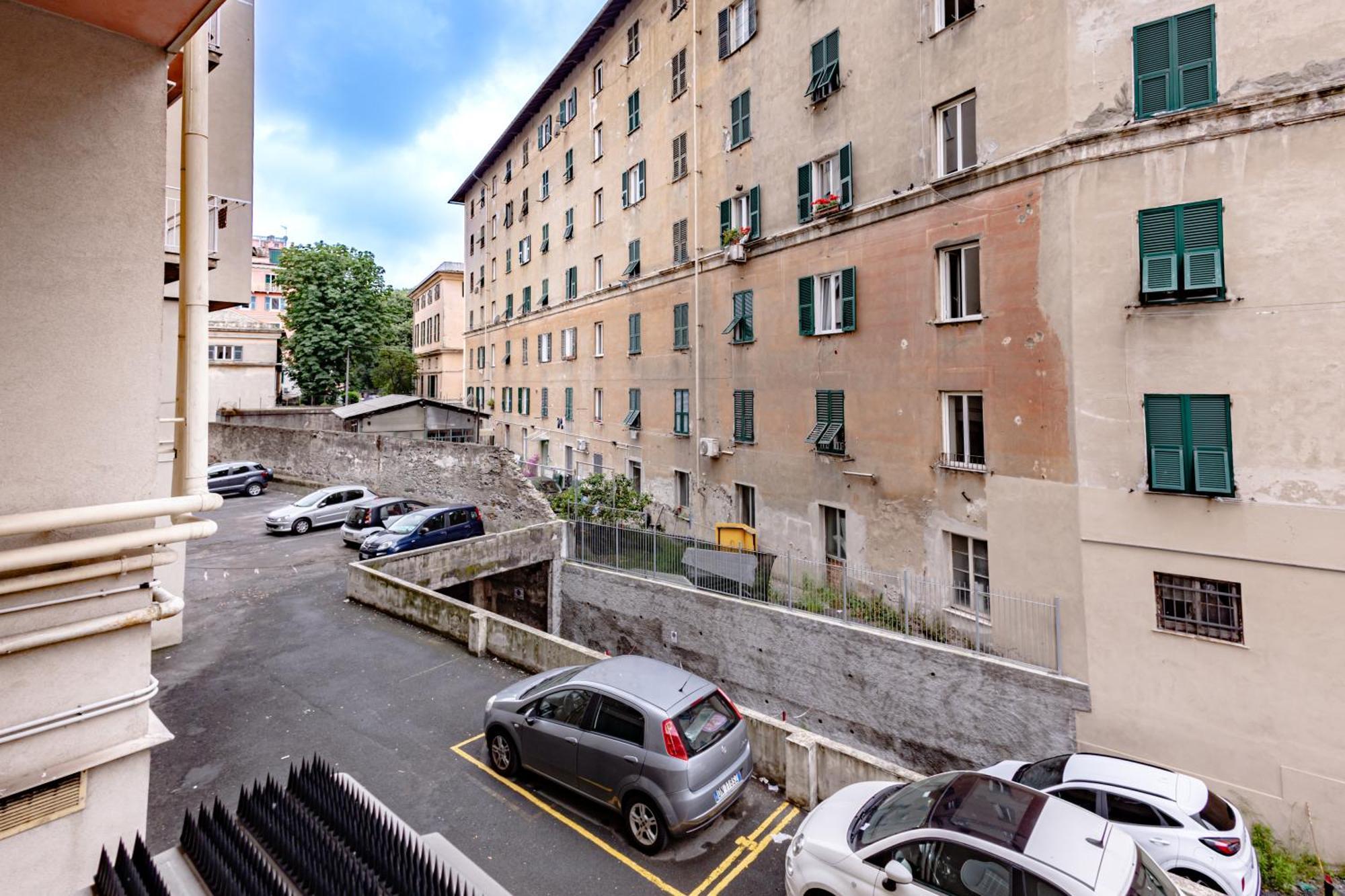 Dolce Casa Di Sve Vicino La Stazione Apartment Genoa Bagian luar foto
